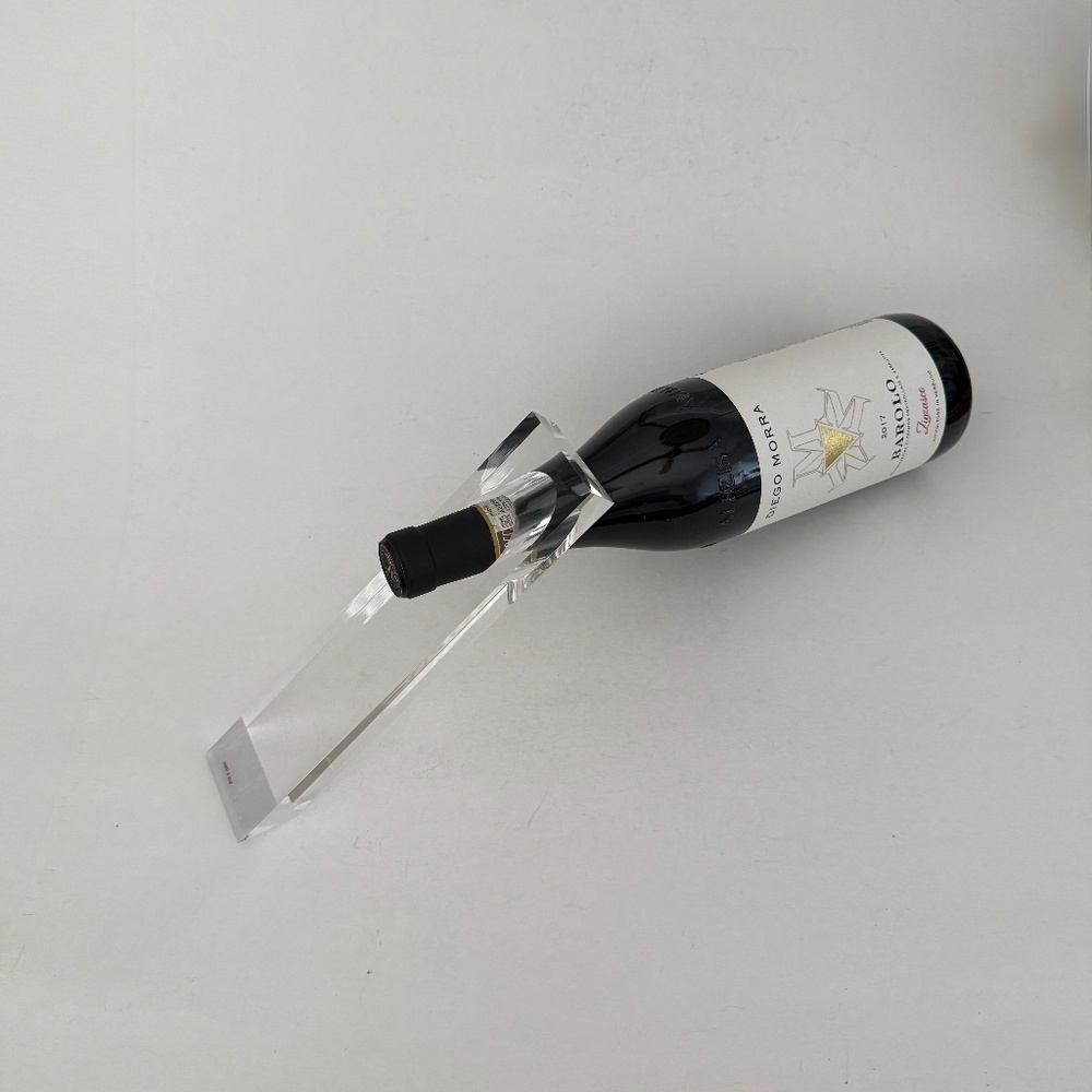 WINE SERVING PARAPHERNALIA